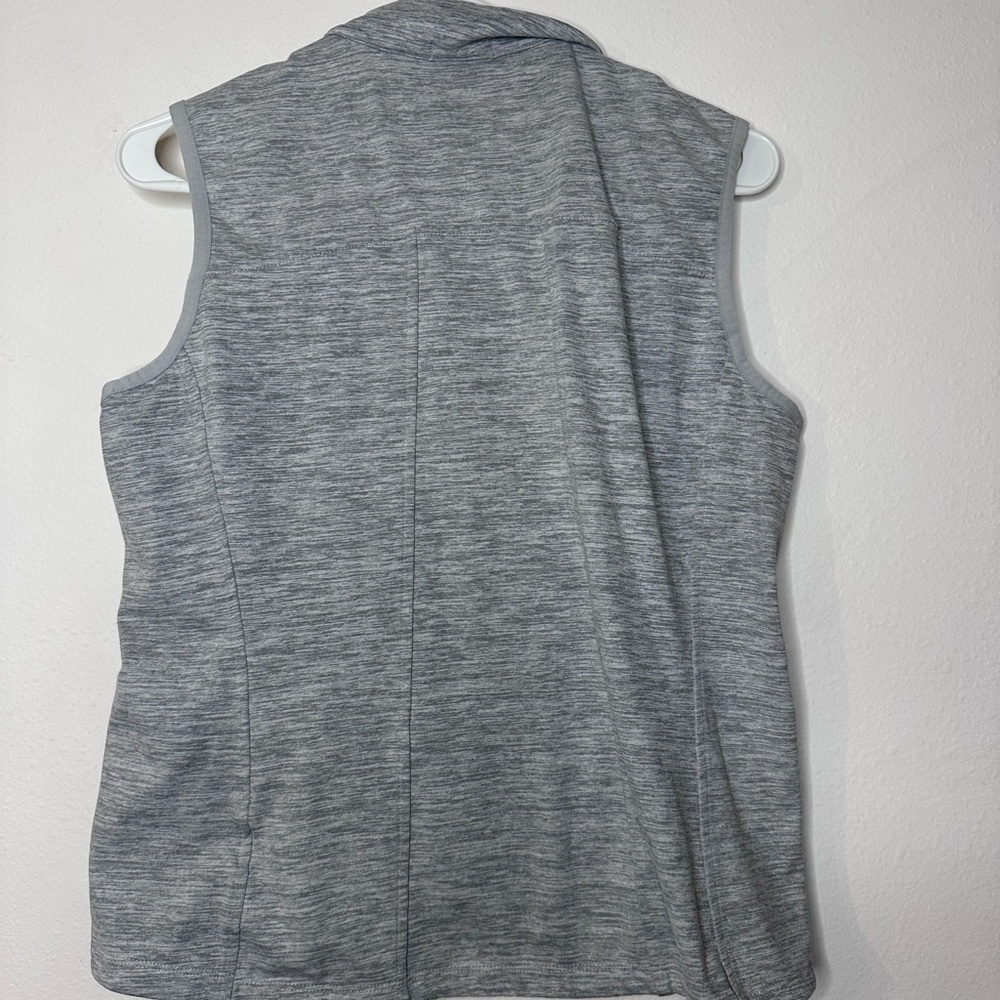 PUMA Gray Sleeveless Zip-Up Vest - Picture 4 of 4